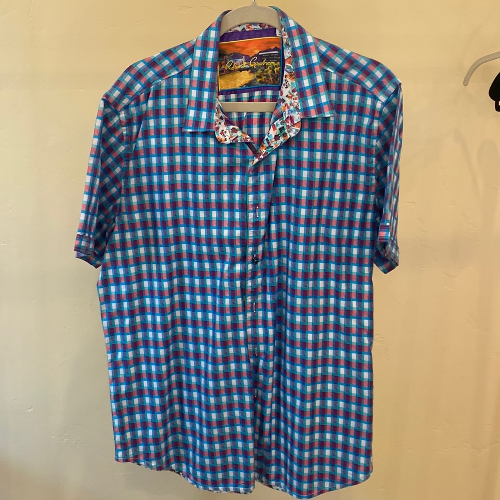 Robert Graham Classic Fit Short Sleeve Buttoned down shirt, size XL.